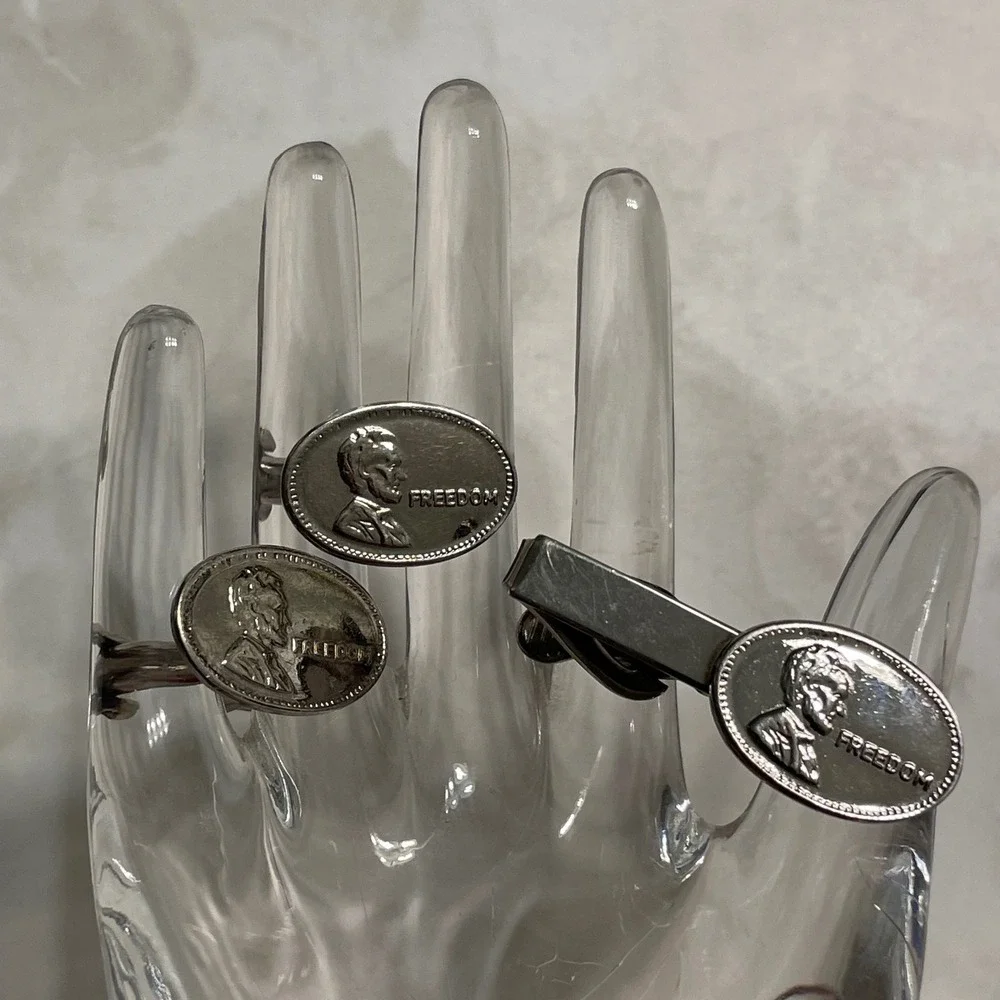 Abraham Lincoln Freedom Silver Tone Vintage Unbranded Cufflinks Tie Clip Set